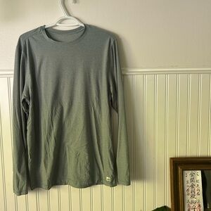 Vuori Men's Gray Long Sleeve Shirt